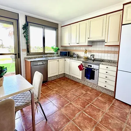 Casa vacanze Pambnb - 250m To Beach, Family Pools, Wi-fi *