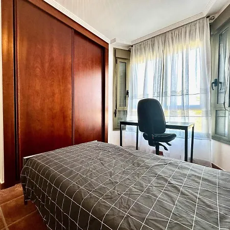 Vakantiehuis Pambnb - 250m To Beach, Family Pools, Wi-fi & Bbq