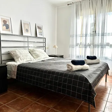 Vakantiehuis Pambnb - 250m To Beach, Family Pools, Wi-fi & Bbq *