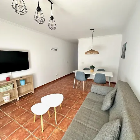 Pambnb - 250m To Beach, Family Pools, Wi-fi & Bbq Vakantiehuis