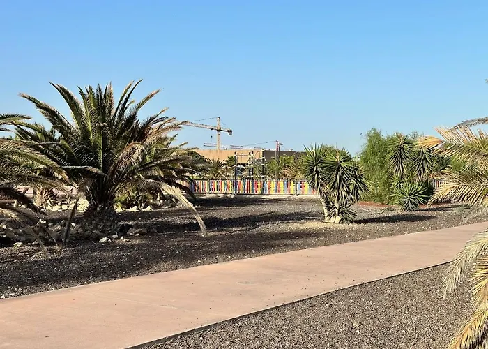 別荘 Pambnb - 250m To Beach, Family Pools, Wi-fi