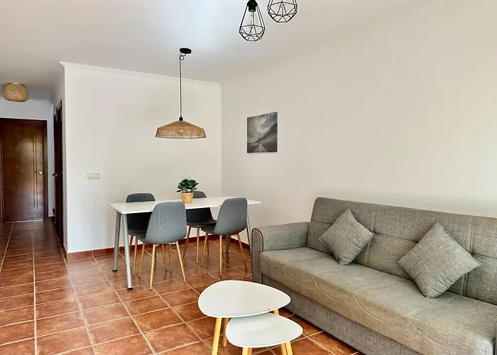 別荘 Pambnb - 250m To Beach, Family Pools, Wi-fi *