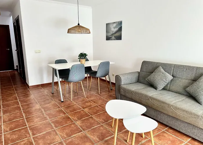 別荘 Pambnb - 250m To Beach, Family Pools, Wi-fi *