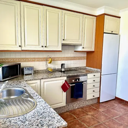 Nyaraló Pambnb - 250m To Beach, Family Pools, Wi-fi & Bbq Granadilla de Abona